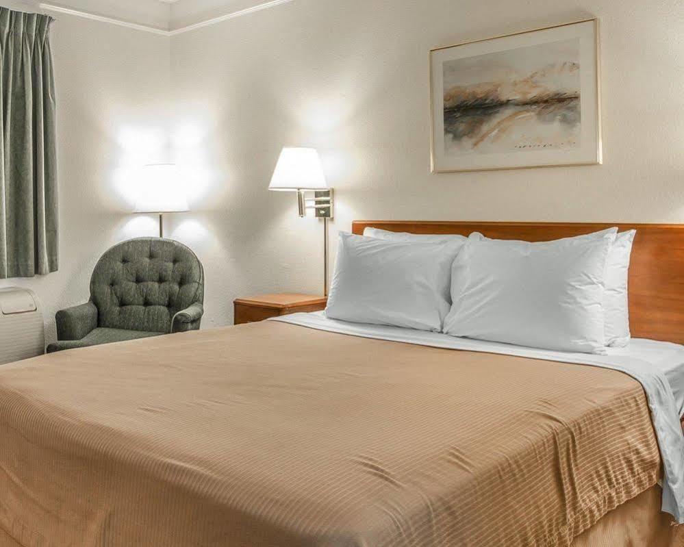 Quality Inn Стоктон Екстер'єр фото